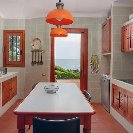 Pedra - Exclusive Seafront With Private Pool Villa