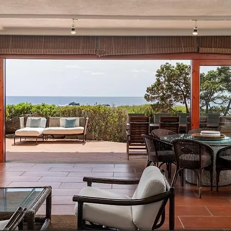 Pedra - Exclusive Seafront With Private Pool Villasimius