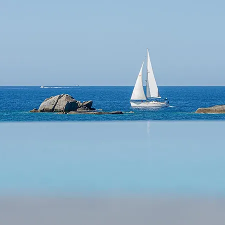 Pedra - Exclusive Seafront With Private Pool Villasimius