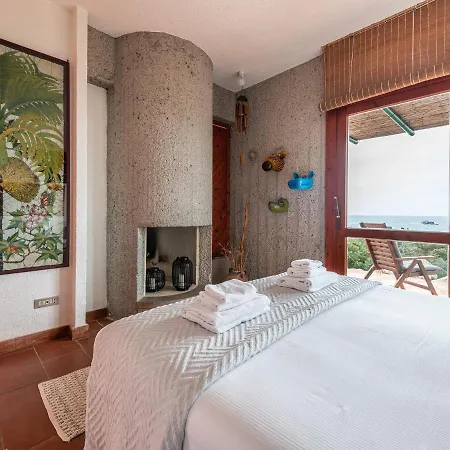 Pedra - Exclusive Seafront With Private Pool Villasimius